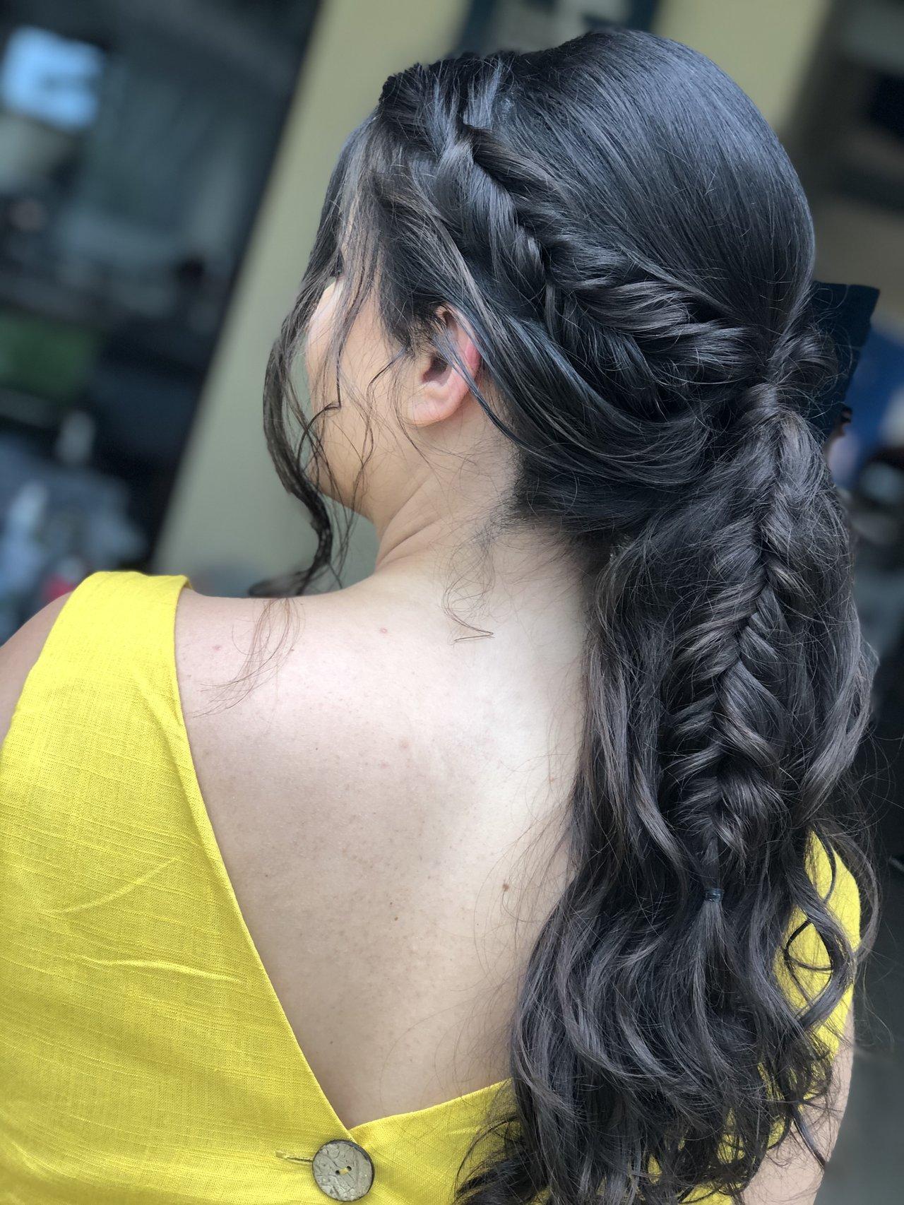 penteados presos para cabelo cacheado