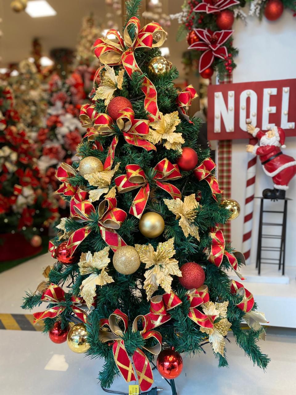 decoração árvore de natal clássica