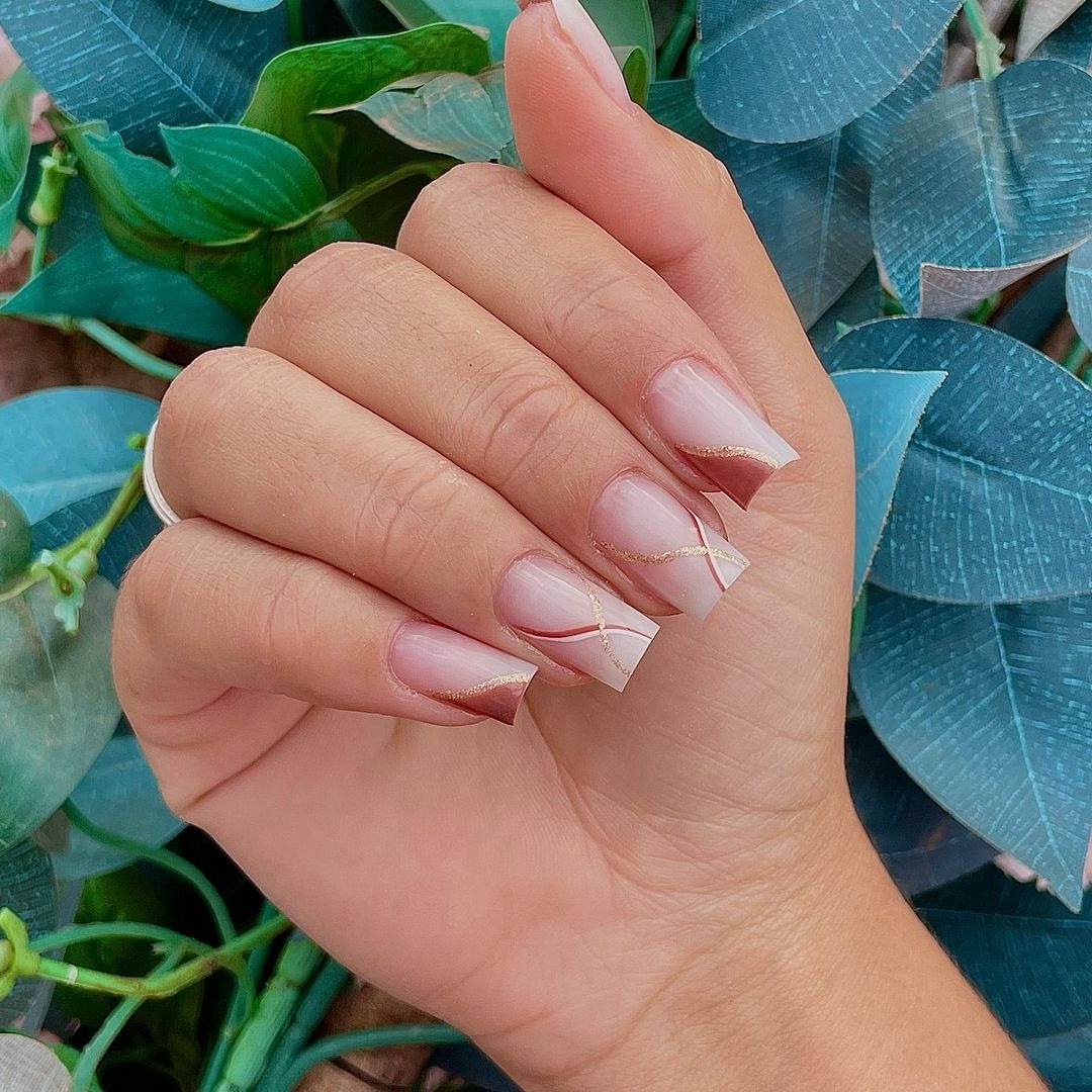 unhas postiças decoradas
