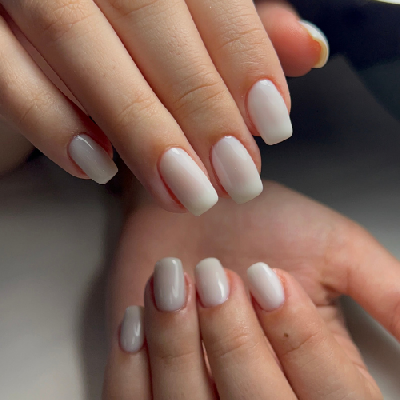 A durabilidade das unhas de gel: formatos que quebram menos