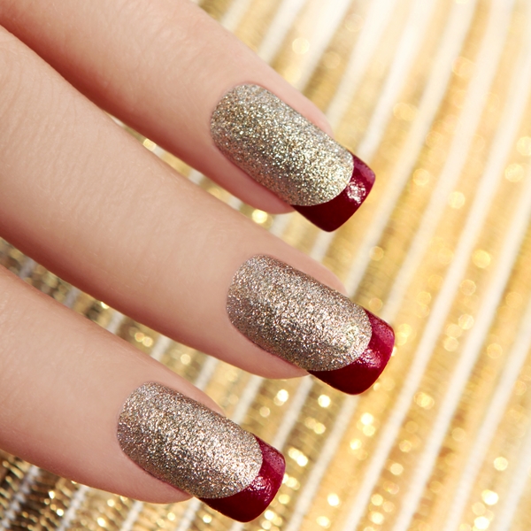 unhas com glitter réveillon