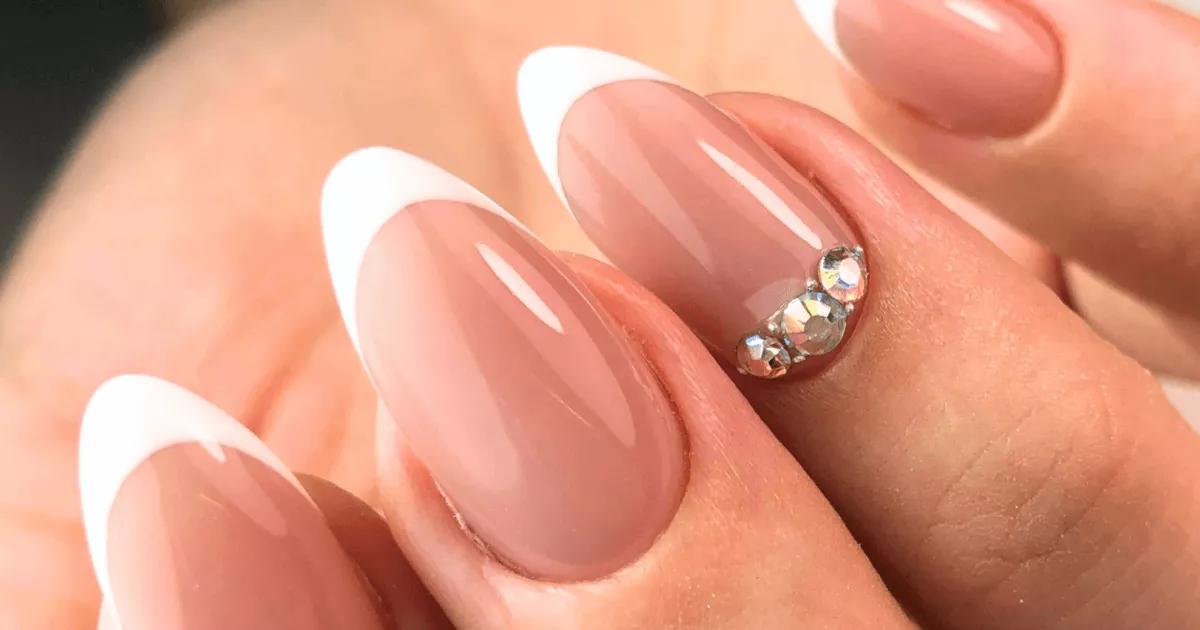 unhas naturais squoval
