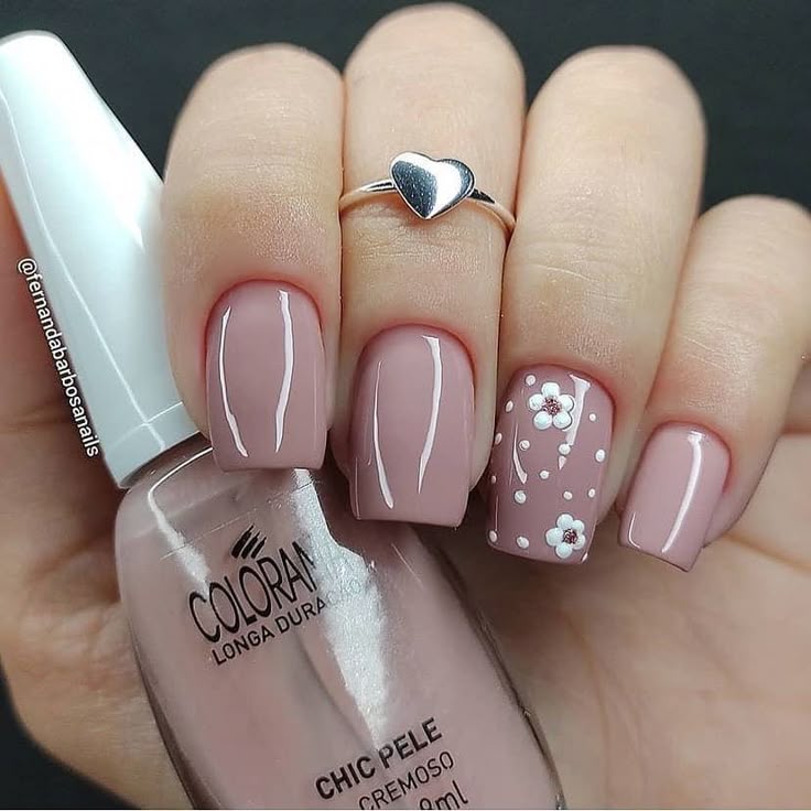 unhas simples francesinha