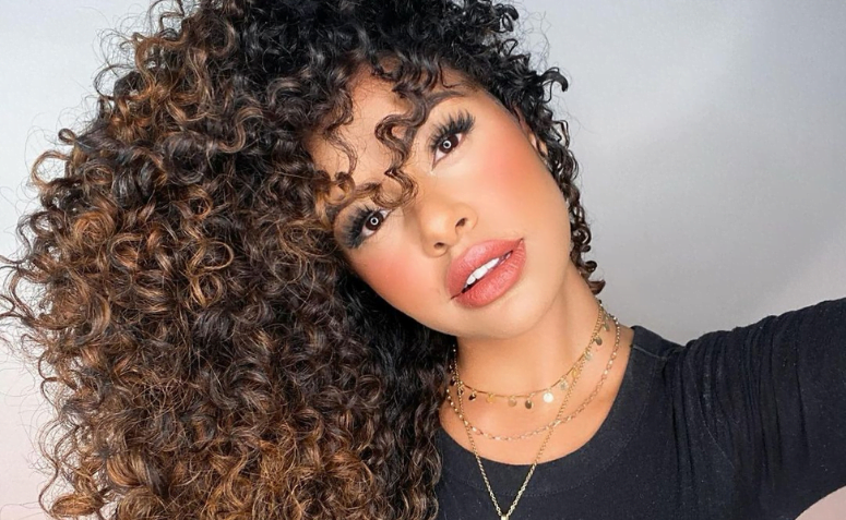 5 ideias de títulos:
1. Moreno Iluminado em Cabelo Curto: O Guia Completo para 2025
2. Cortes e Tons Perfeitos: Moreno Iluminado em Cabelo Curto
3. Transformação Incrível: Moreno Iluminado em Cabelo Curto Passo a Passo
4. Vantagens do Moreno Iluminado em Cabelo Curto: Baixa Manutenção e Versatilidade
5. Inspire-se: Ideias de Moreno Iluminado para Cabelos Curtos Cacheados e Lisos