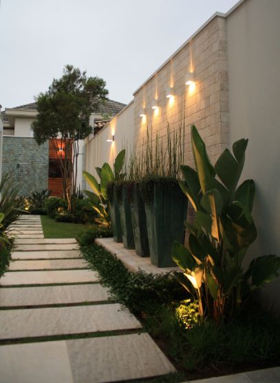 iluminação para jardim vertical
