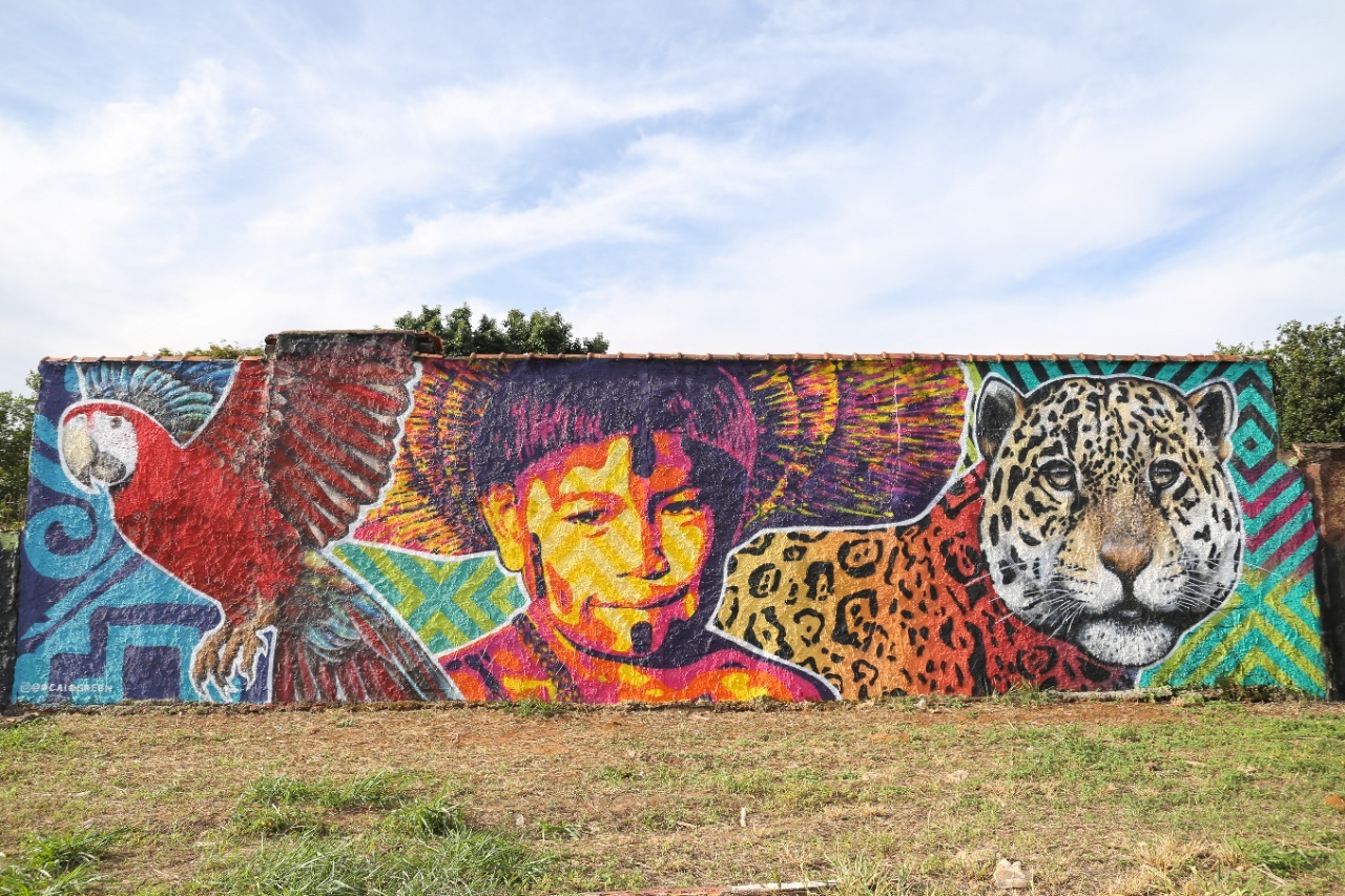 pintura de muro com paisagem