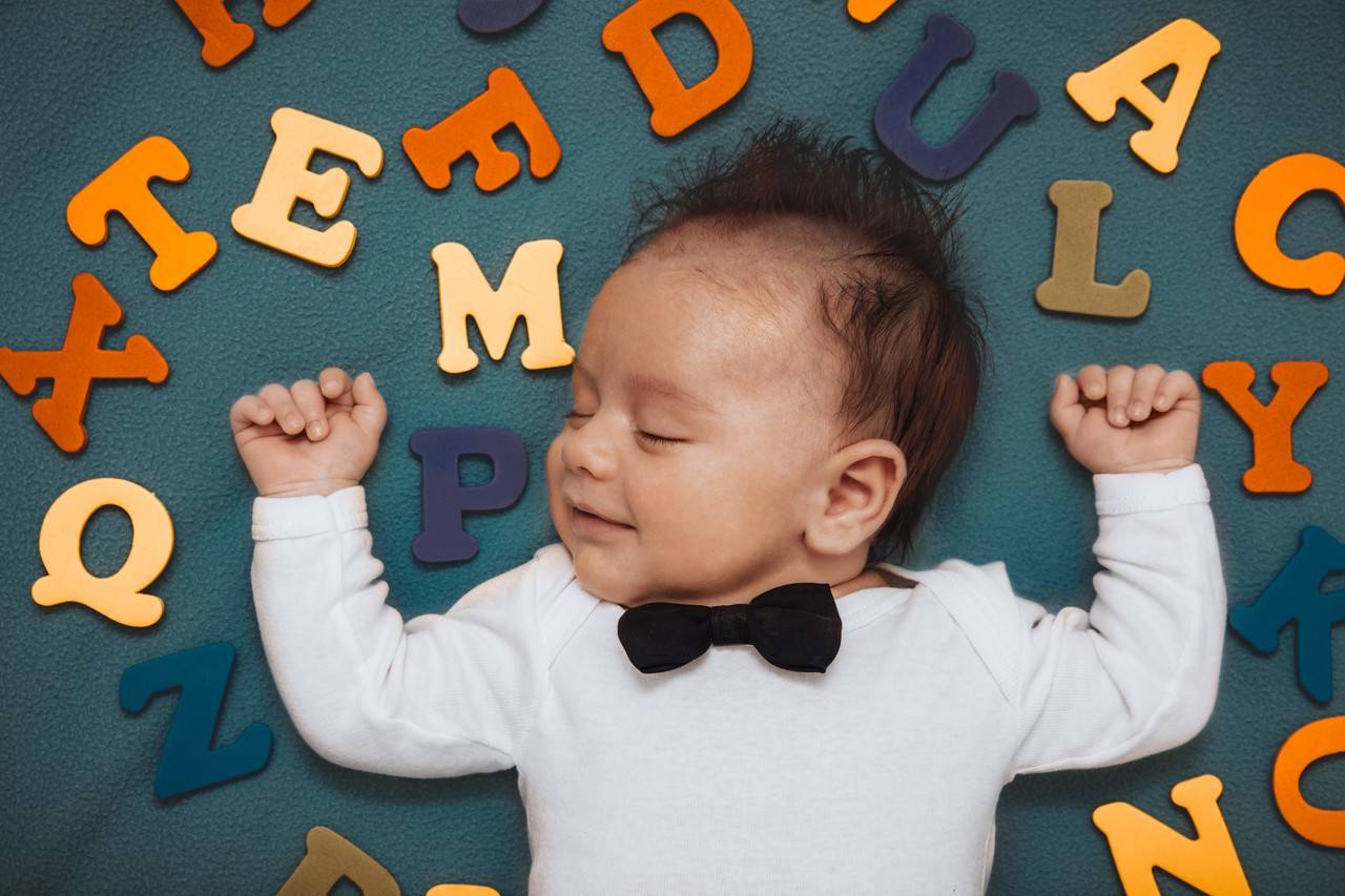 1. Os 10 Nomes Bíblicos Mais Populares para Meninos em 2024
2. Descubra o Significado dos Nomes Bíblicos Mais Fortes
3. Nomes Bíblicos Modernos: Tendências e Escolhas Inovadoras
4. Nomes Bíblicos Raros: Uma Opção Única para o Seu Filho
5. Guia Completo de Nomes Bíblicos Masculinos: Do Clássico ao Incomum