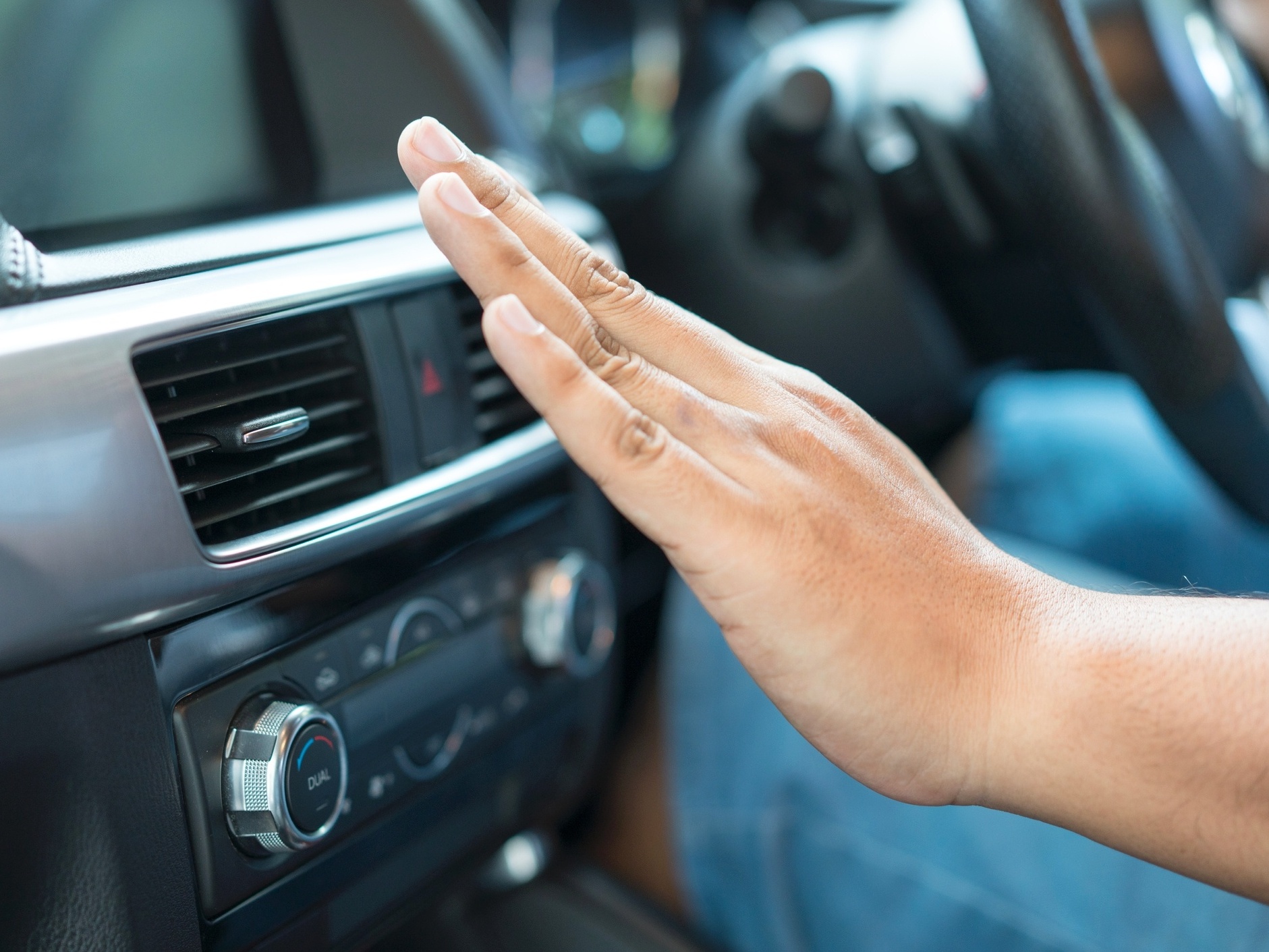 Entenda a função kick-down do ar-condicionado automotivo