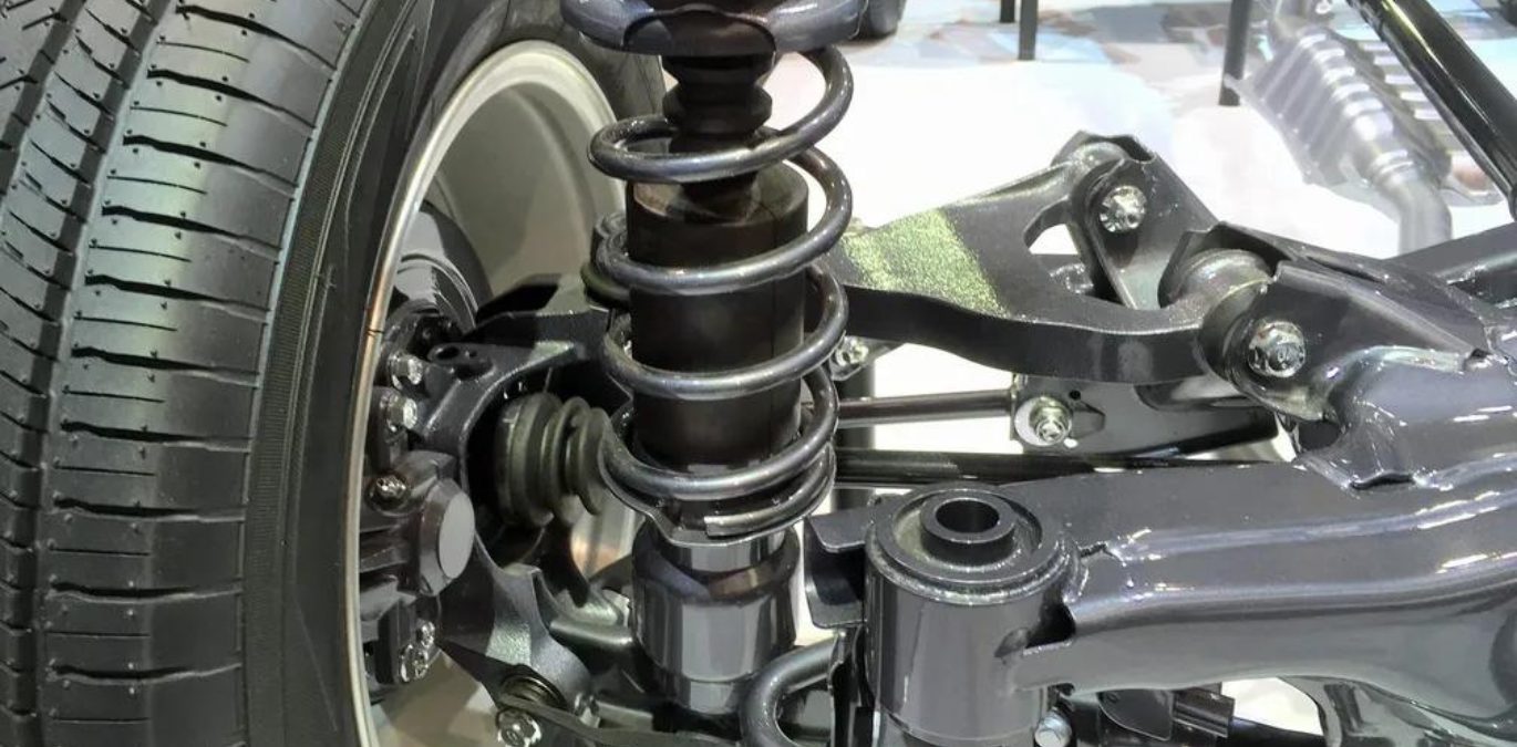 Suspensão McPherson vs. Multilink: Qual a Melhor para o Seu Veículo?