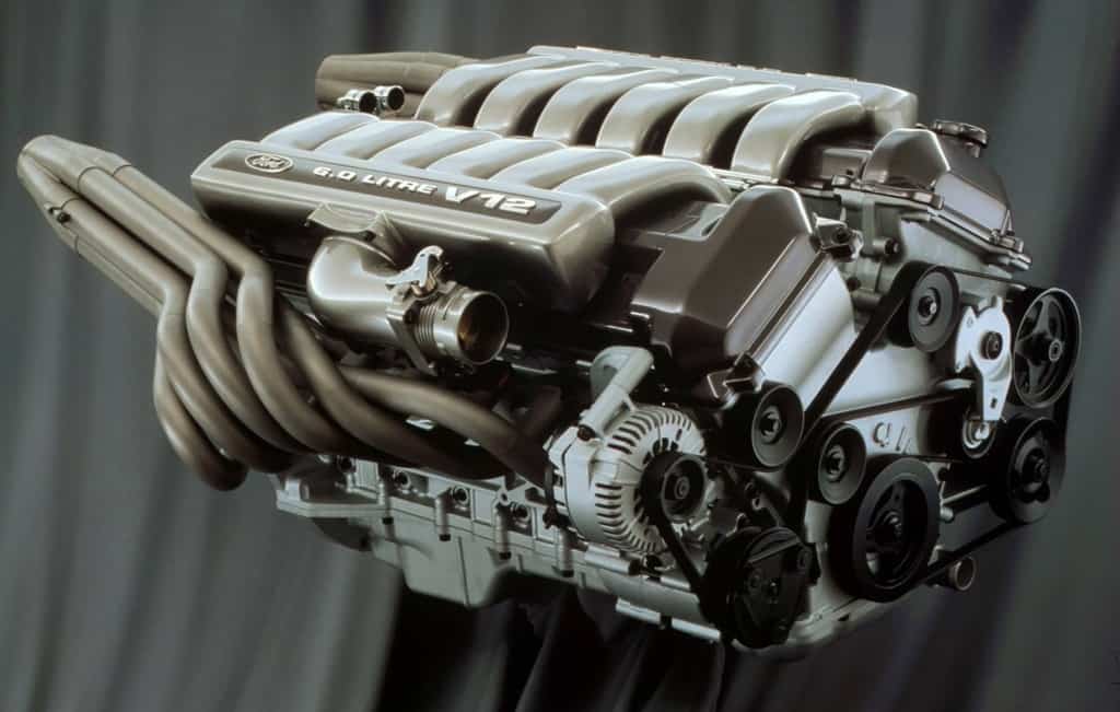 funcionamento do motor V12