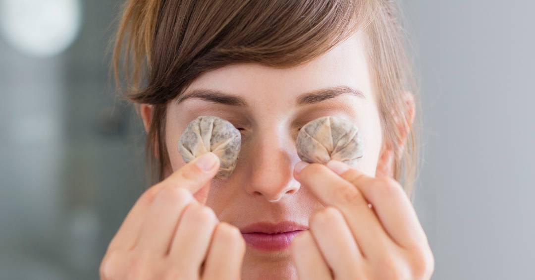 cuidados com a área dos olhos inchada