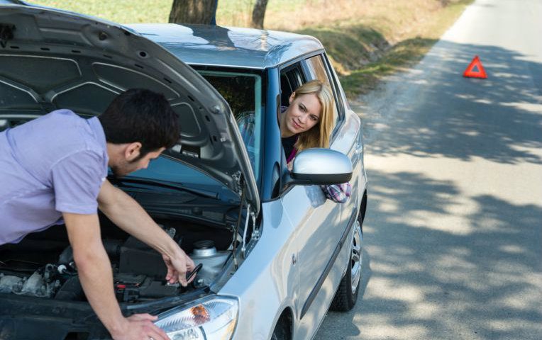 o que fazer se o carro quebrar na estrada
