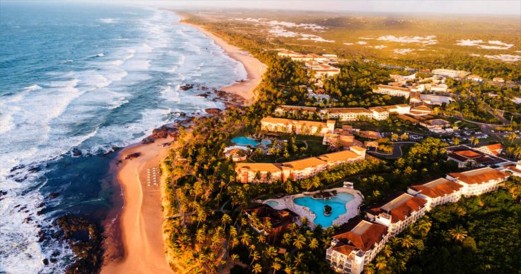 Transfer para Costa do Sauípe: Opções e Melhores Preços do Aeroporto de Salvador