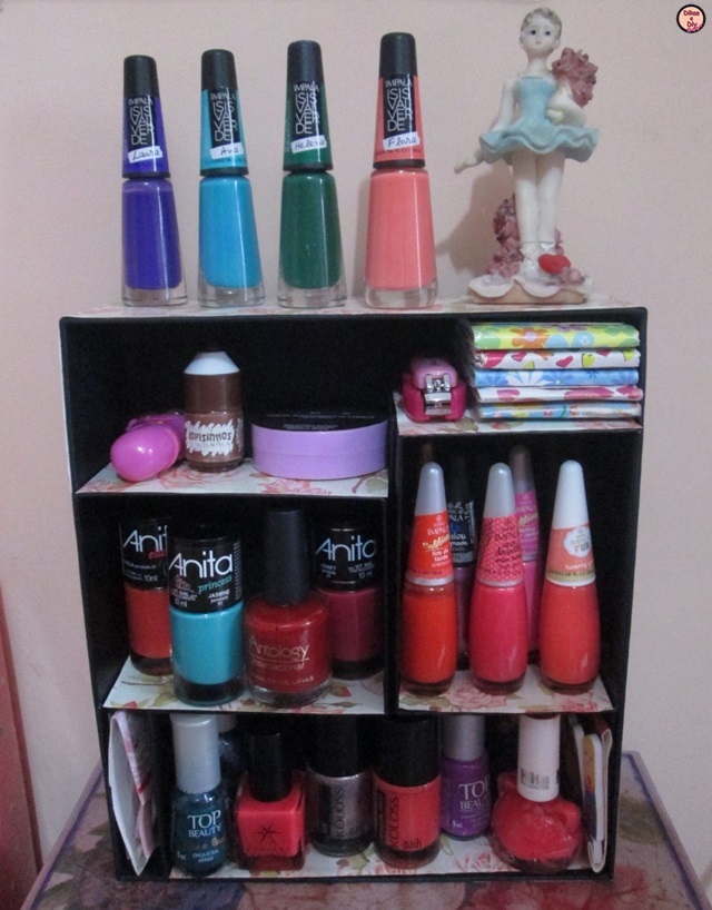 Transforme Seu Salão: Ideias de Decoração com Expositores de Parede para Esmaltes