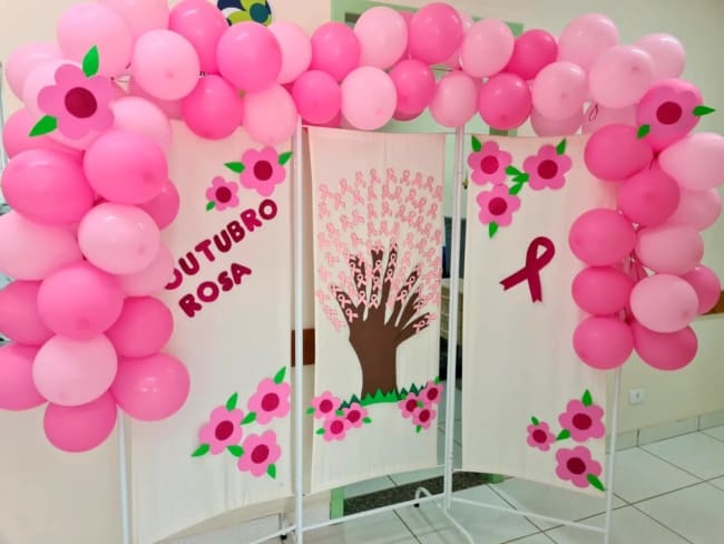 como fazer painel outubro rosa