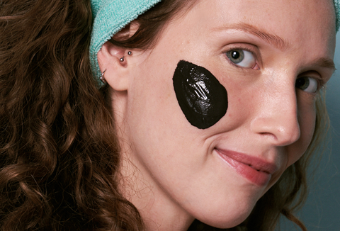 Rotina de Skincare com Argila Preta: Dicas e Benefícios