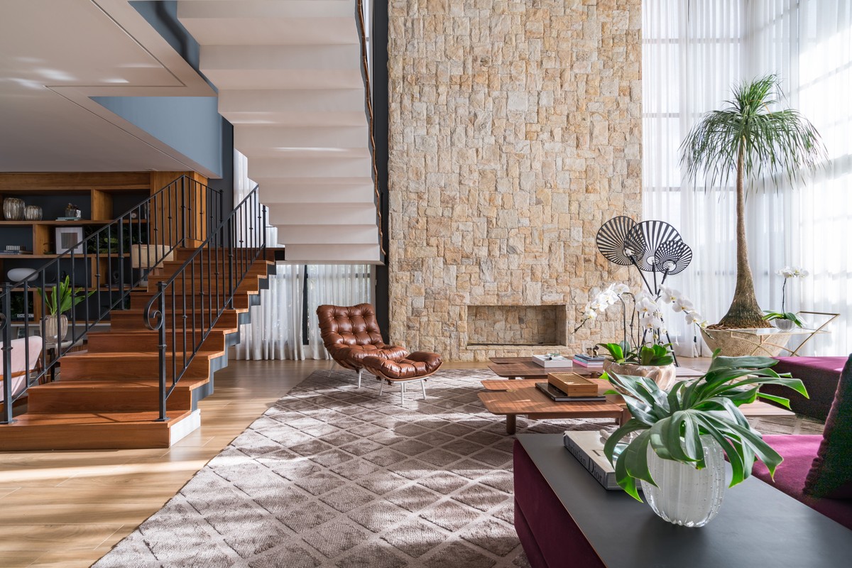 Cultura e o Ritmo do Samba no Rio.
3. Churrasco Inesquecível: Como Aproveitar ao Máximo sua Pedra de Sal.
4. Pedra do Sal vs. Pedra de Sal Rosa: Qual a Melhor Opção para Você?
5. A Importância Histórica e Cultural da Pedra do Sal Carioca.