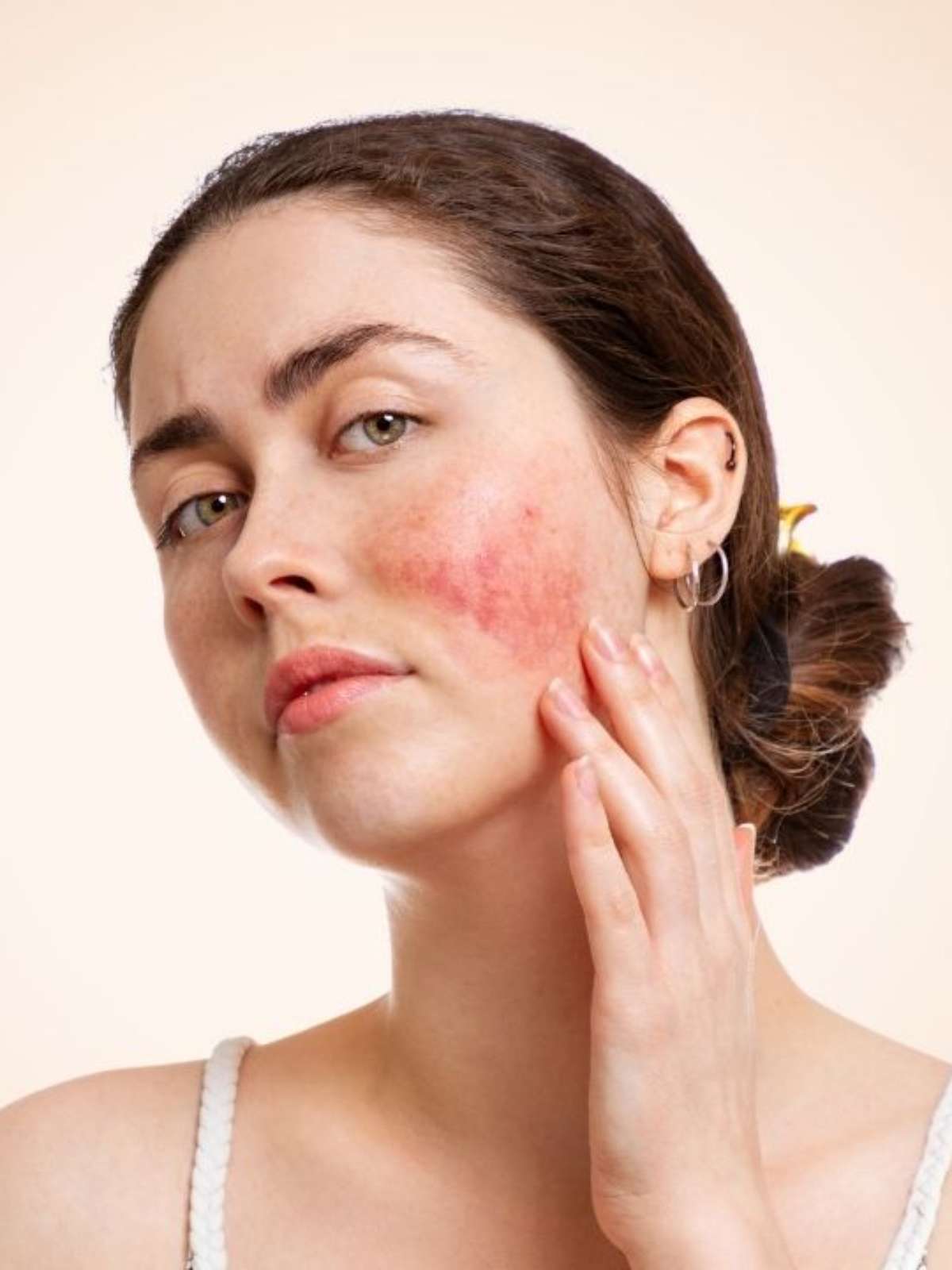 Rotina de Skincare para Peles Sensíveis: Produtos Essenciais e Dicas