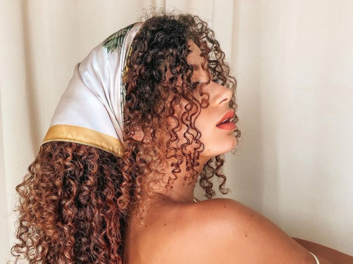 erros comuns ao fazer penteados em cabelo cacheado