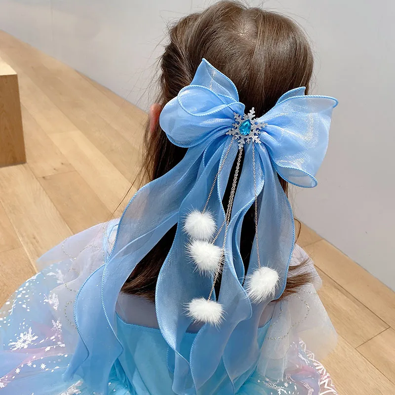 penteado com laço grande romântico