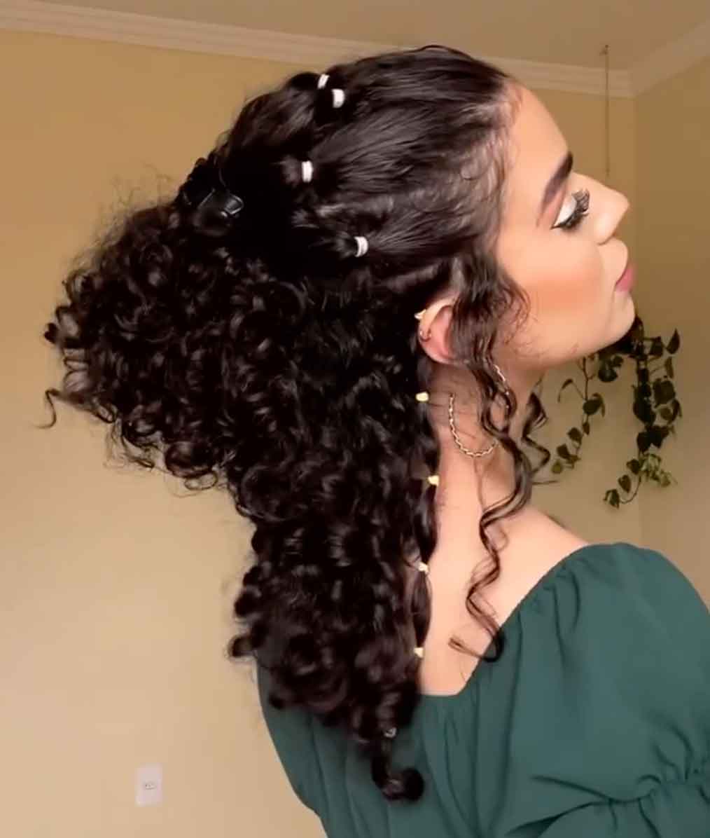 penteado madrinha cabelo cacheado