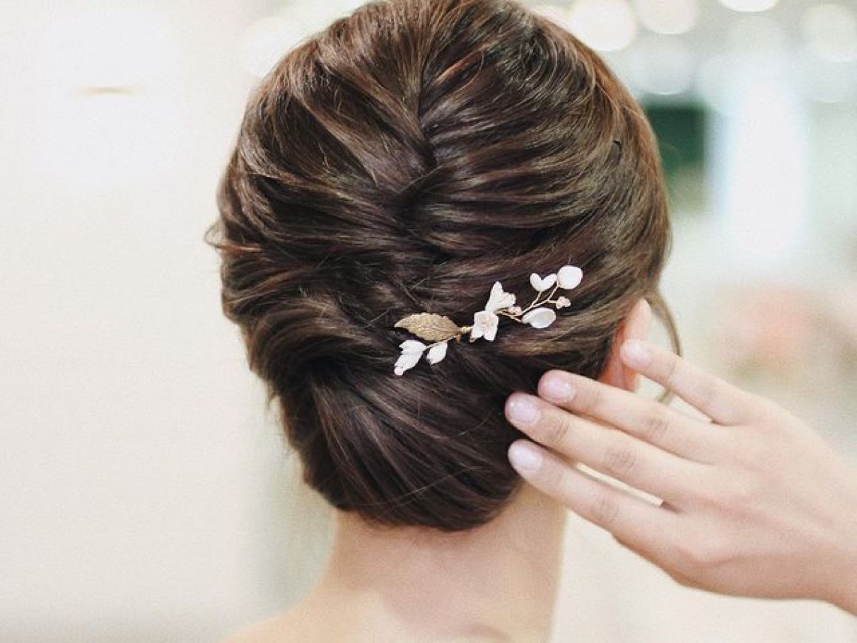 Penteados semi-presos para madrinhas de cabelo curto: Guia completo