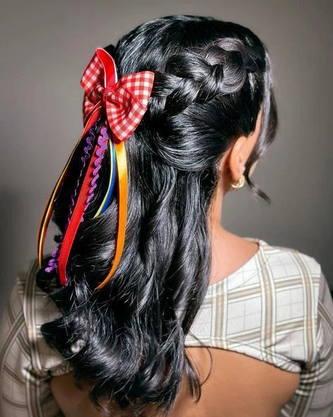 penteado que emagrece o rosto festa