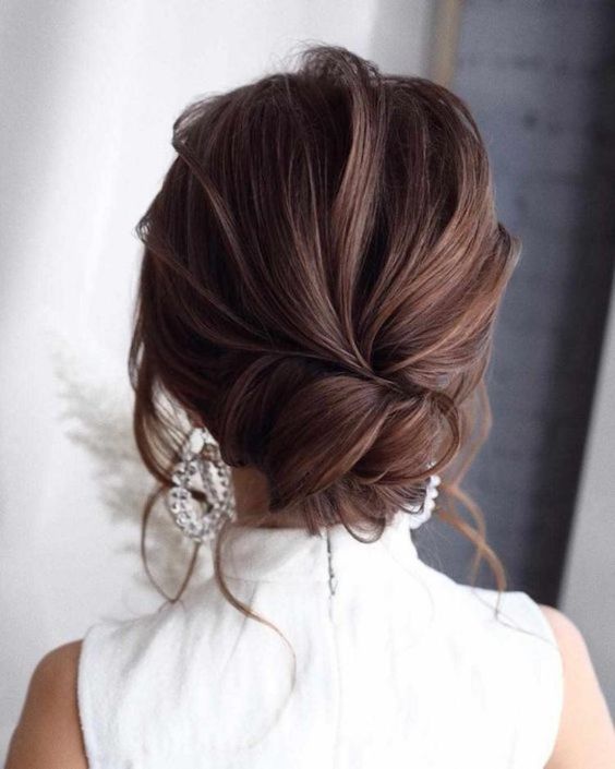 penteados cabelo médio para afinar o rosto
