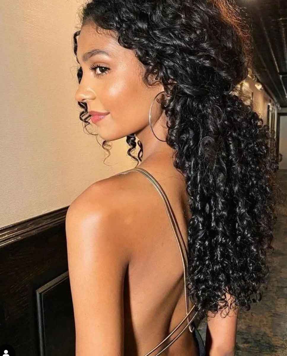 penteados com trança cabelo cacheado longo