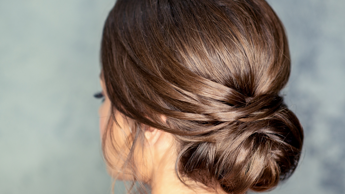 5 Penteados de Casamento para Cabelos Médios que Você Precisa Conhecer; Guia Completo: Coques e Semipresos para Madrinhas com Cabelo Médio; Acessórios Essenciais para Transformar Seu Penteado de Cabelo Médio; Flipped Bob e Hollywood Waves: As Tendências para Cabelos Médios em 2025; Penteados para Cabelos Médios: Do Clássico ao Despojado para Cada Ocasião.