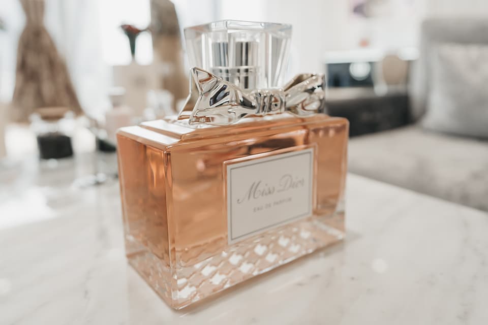 perfume francês feminino clássico