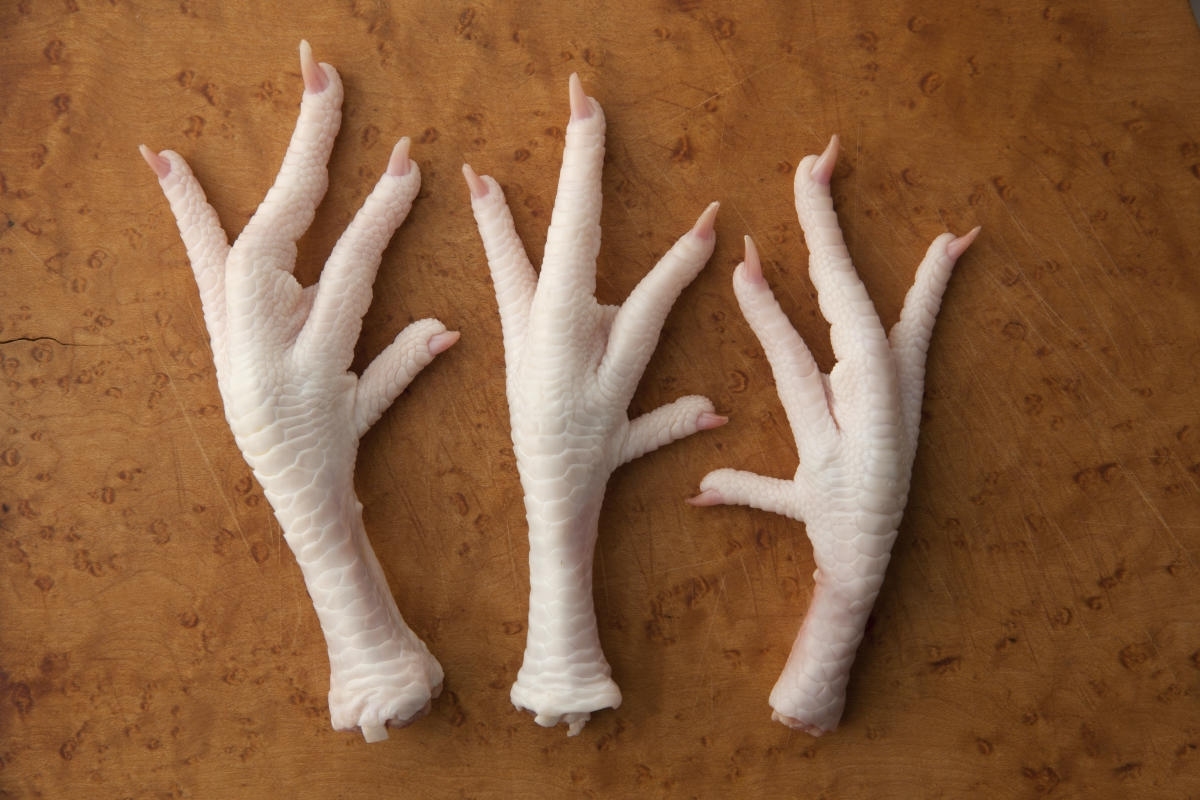 Dicas Caseiras para Suavizar Pés de Galinha Naturalmente