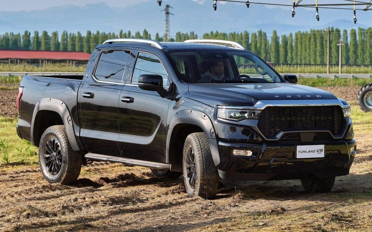 Comparativo: Fiat Strada vs. Volkswagen Saveiro - Qual a Melhor Compacta?