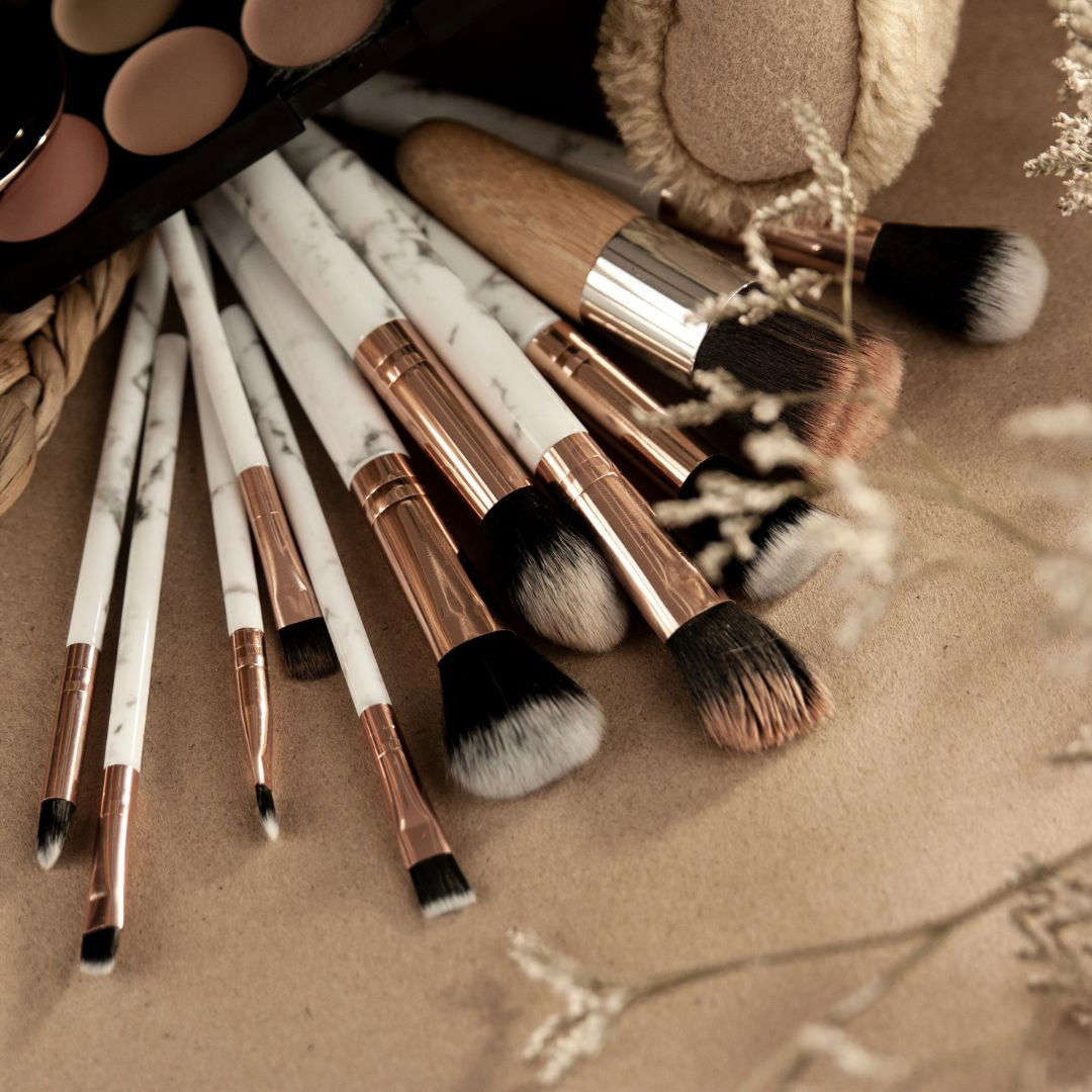 Pincéis para Pintura Artística: Qual Tipo de Cerdas Usar em Cada Técnica?