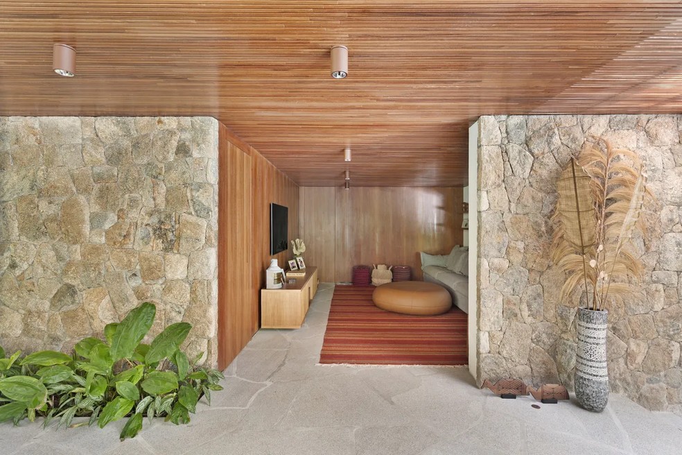 piso vinílico ou porcelanato casa praia