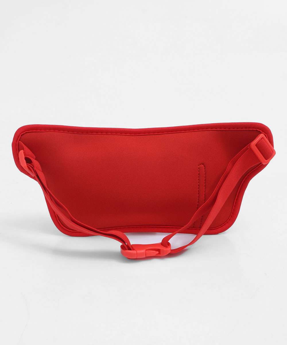 Pochete Transversal (Shoulder Bag): Tendência e Praticidade no Dia a Dia