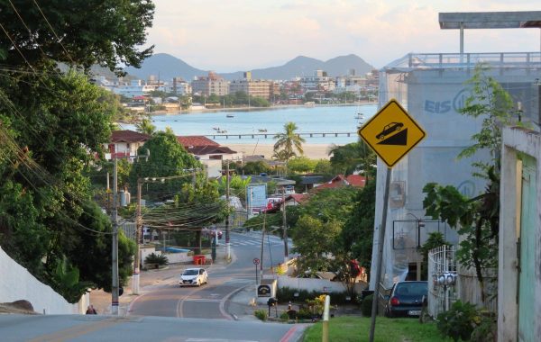 Dicas de Segurança e Infraestrutura em Jurerê para Famílias