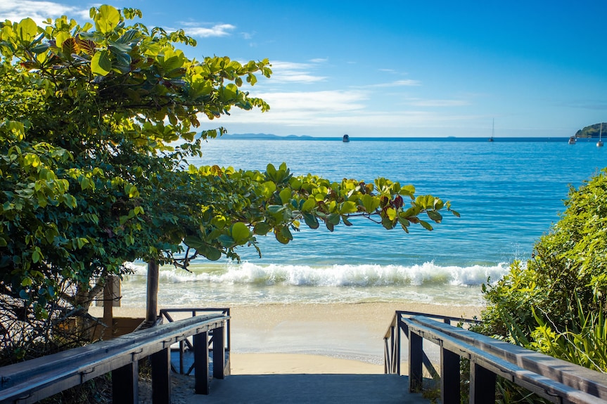 Esportes Aquáticos em Jurerê: Onde Praticar e Dicas