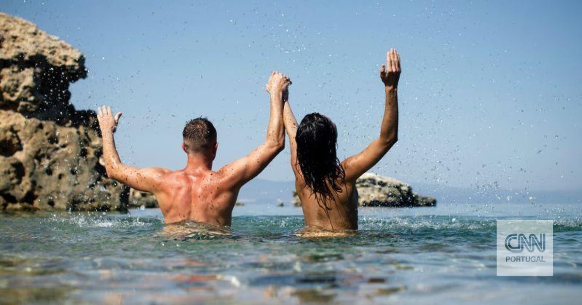 praias de nudismo fotos