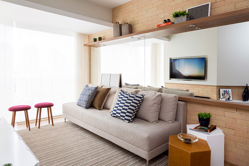 erros comuns ao escolher prateleira para sala