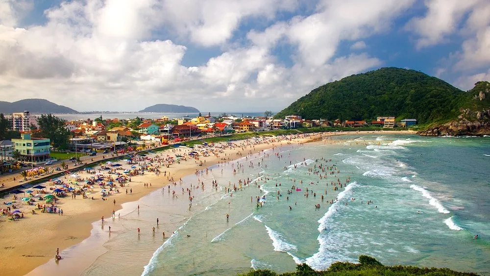 Guia Completo: Praias de Santa Catarina para Famílias com Crianças