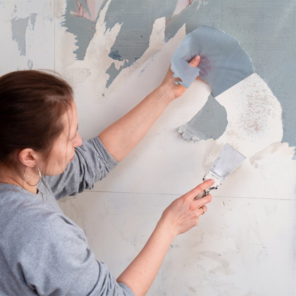 Soluções Caseiras Eficazes para Amolecer Cola de Papel de Parede