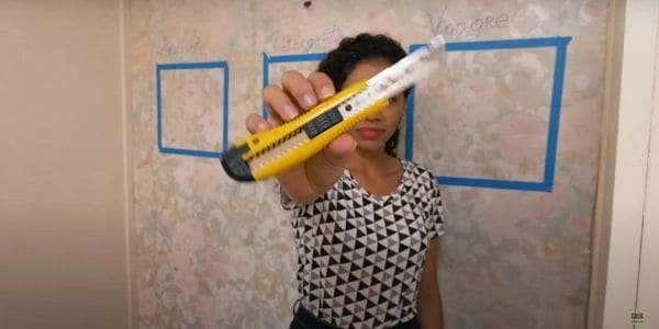 remover papel de parede antigo