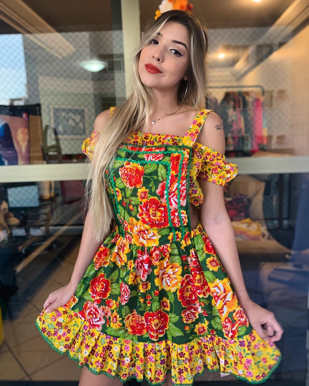 roupa de quadrilha feminina moderna