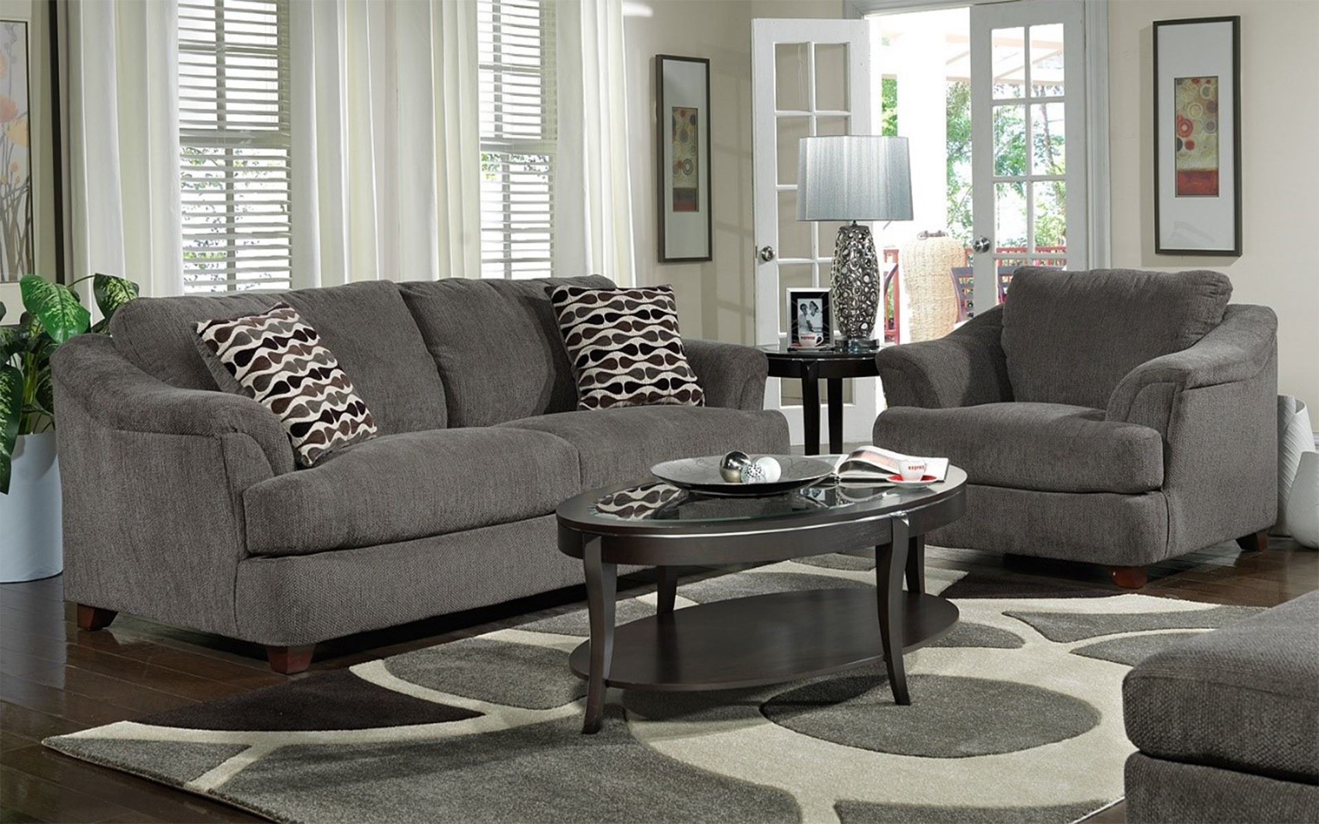 sala com sofá cinza decoração