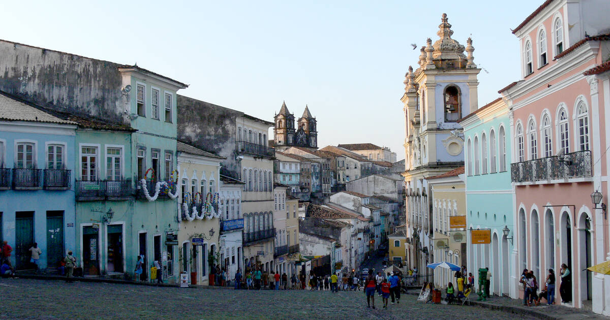 As Melhores Praias de Salvador para Relaxar e Curtir