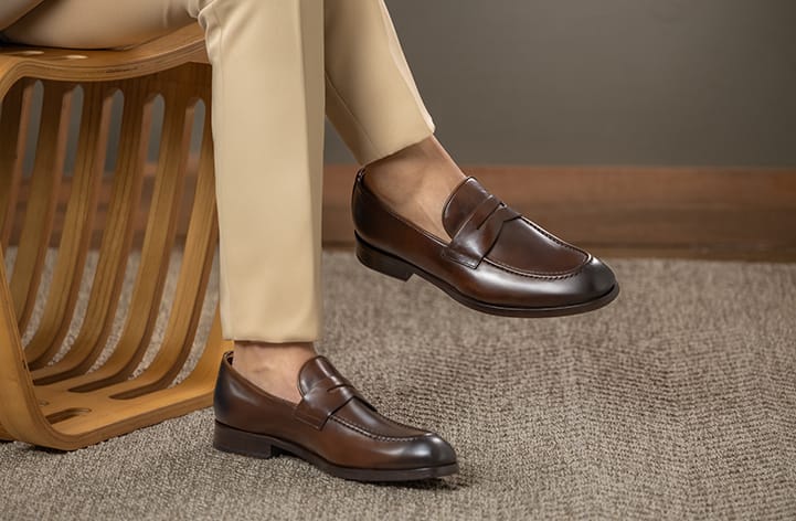 Loafer Feminino: Do Casual ao Formal com Elegância