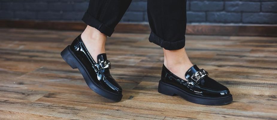 sapatilha de tela vs tênis retrô qual escolher