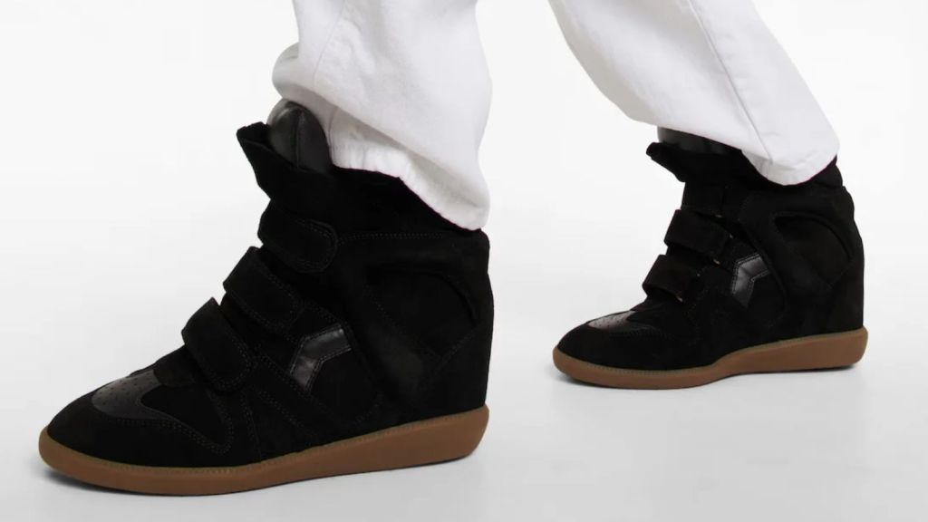 A História e o Retorno dos Sneakers de Salto