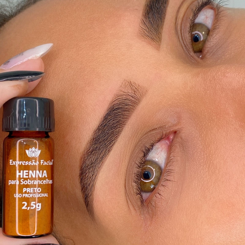 sobrancelha de henna